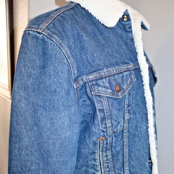 Vintage Levis Sherpa Trucker Jacket Mens Size 46R Denim Jean Made in USA - Picture 5 of 16